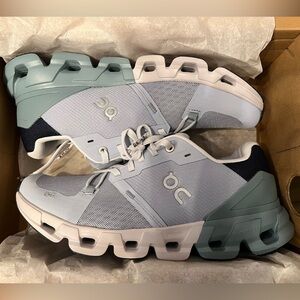 ON Running Cloudflyer 4 Sneakers size 9.5